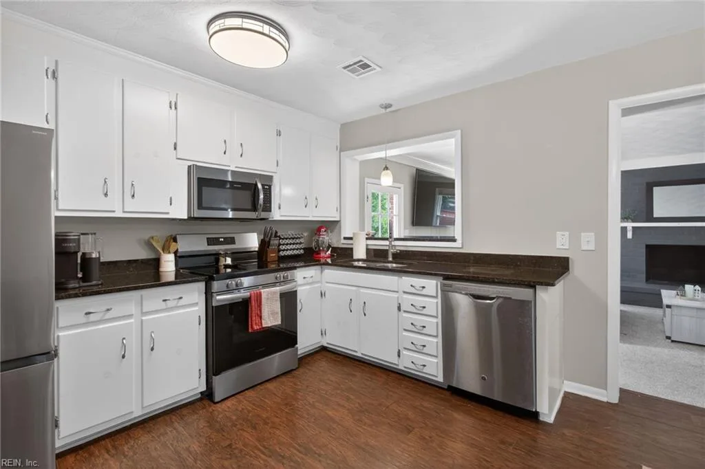 475 Duchess CT, HAMPTON VA 23669 thumb 6
