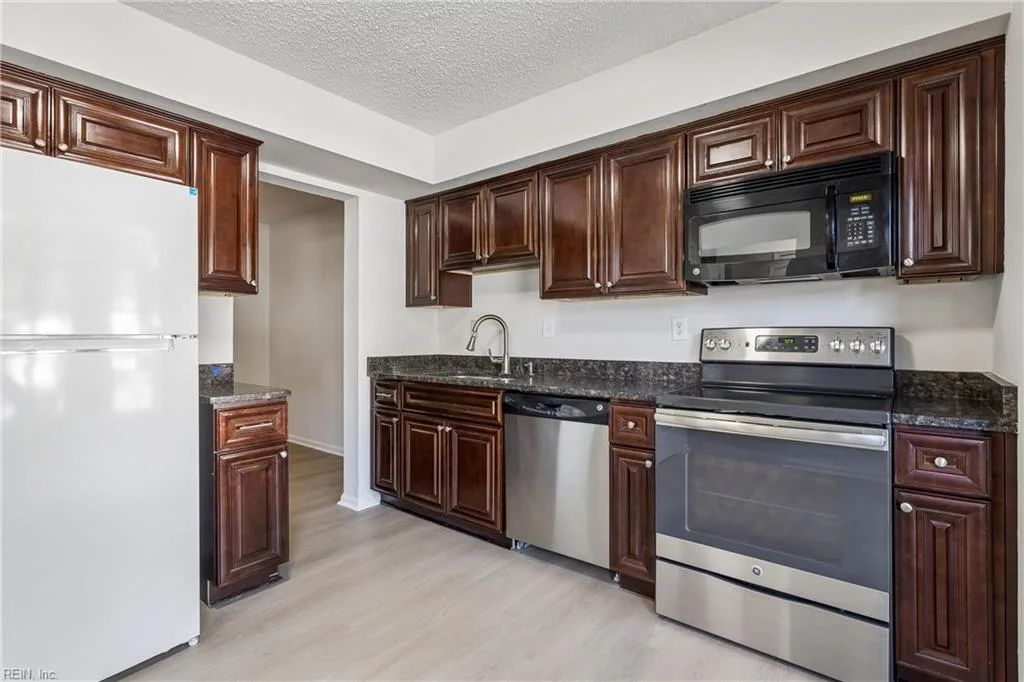 1142 Clear Springs RD, VIRGINIABEACH VA 23464 thumb 8