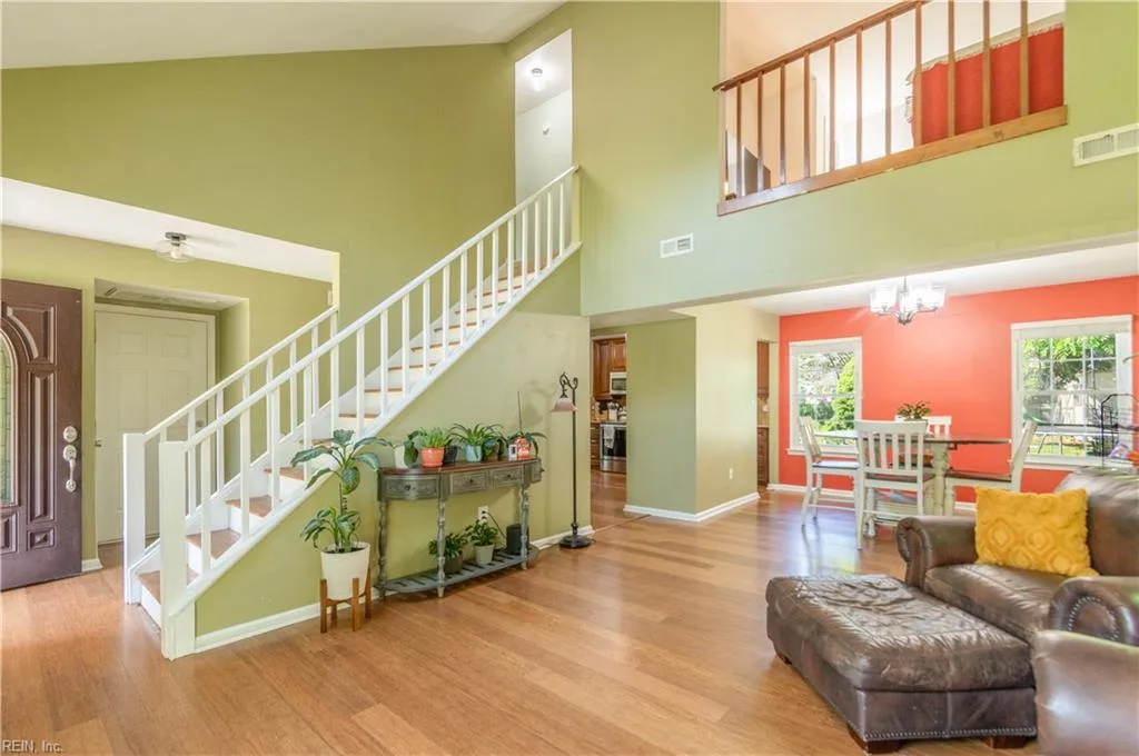 105 Kyle CIR, YORKTOWN VA 23693 thumb 6