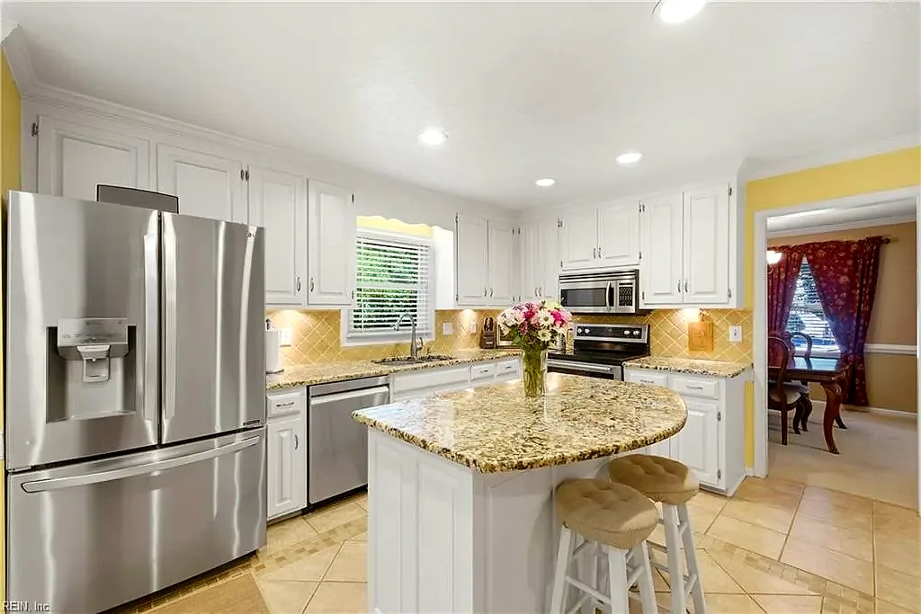 14 Valmoore DR, POQUOSON VA 23662 thumb 9