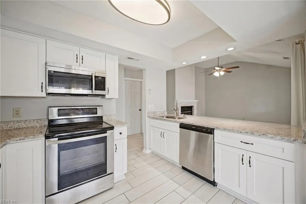 3717 Windridge RD, VIRGINIABEACH VA 23452 thumb 12