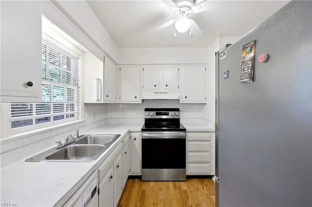 4113 Taylor RD, CHESAPEAKE VA 23321 thumb 8