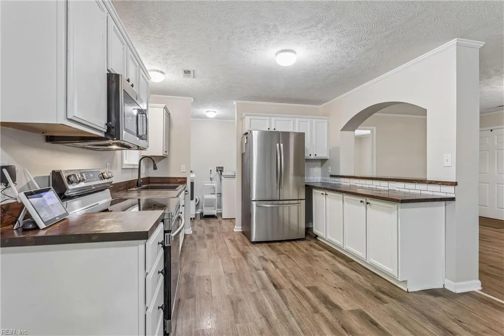 14306 Courthouse HWY, SMITHFIELD VA 23430 thumb 12
