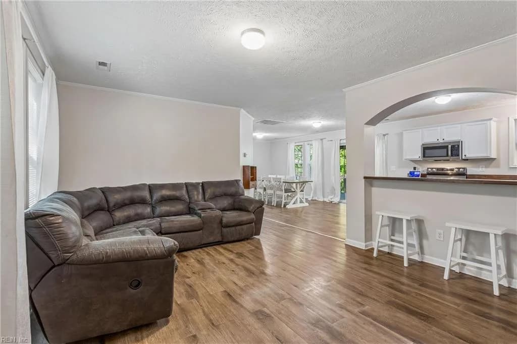 14306 Courthouse HWY, SMITHFIELD VA 23430 thumb 8