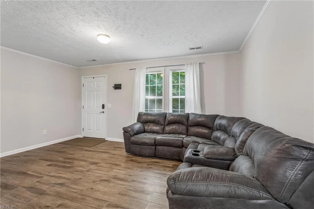 14306 Courthouse HWY, SMITHFIELD VA 23430 thumb 10