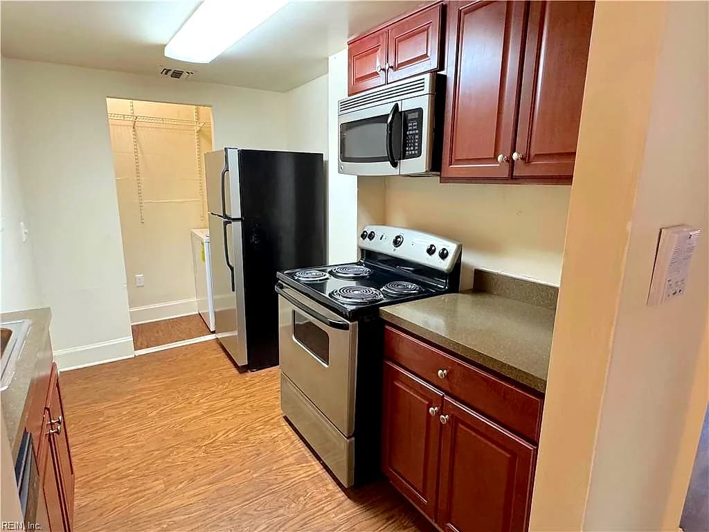 200 Drummond PL #B1, NORFOLK VA 23507 thumb 7