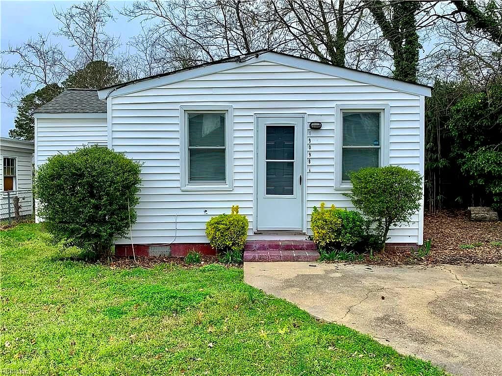 1909 N Mallory ST #B, HAMPTON VA 23664 - Photo 2