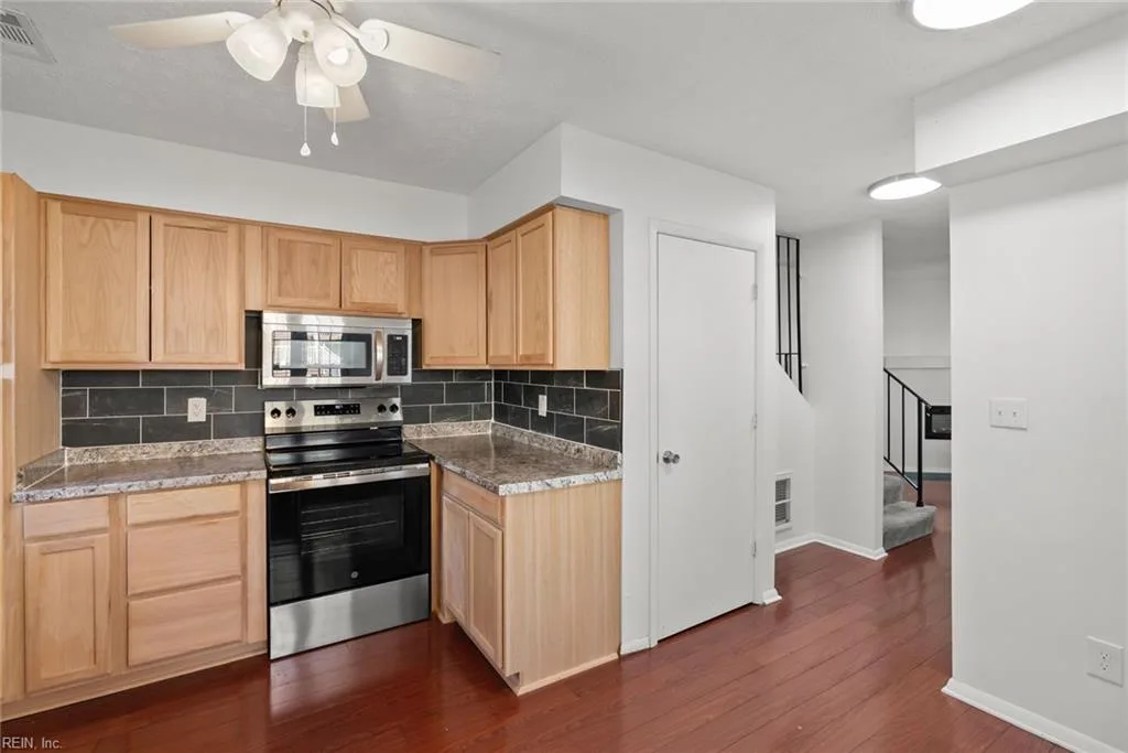 437 Lester RD ##2, NEWPORT NEWS VA 23601 thumb 7