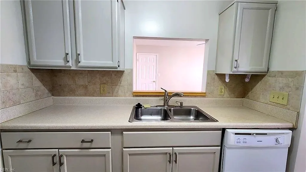 1512 Colonial AVE #A, NORFOLK VA 23517 thumb 11