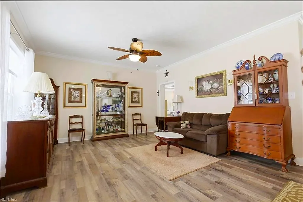 237 Cedar RD, CHESAPEAKE VA 23322 - Photo 4