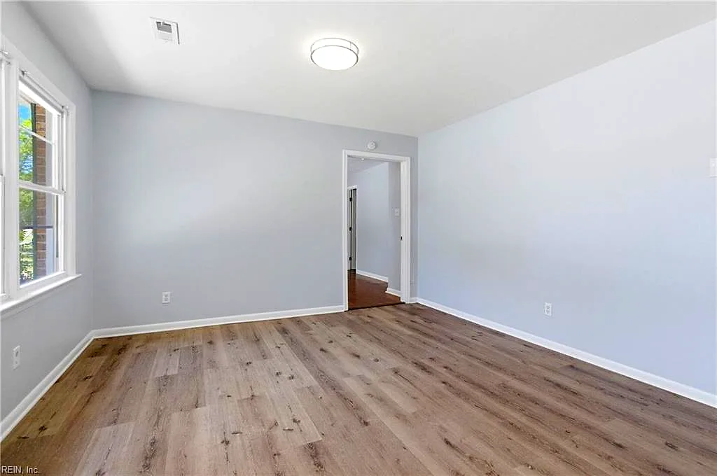 4 Two Oaks CT, PORTSMOUTH VA 23703 - Photo 5