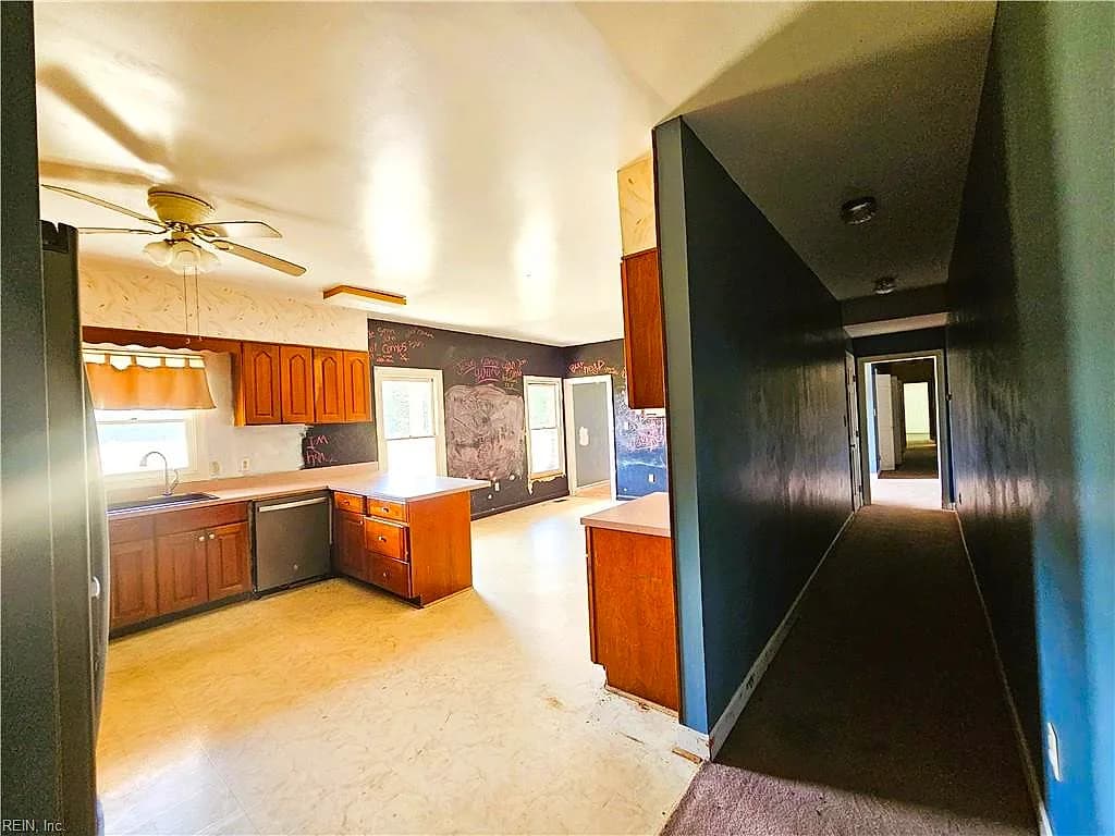1981 Cobham Wharf RD, SURRY VA 23883 thumb 8