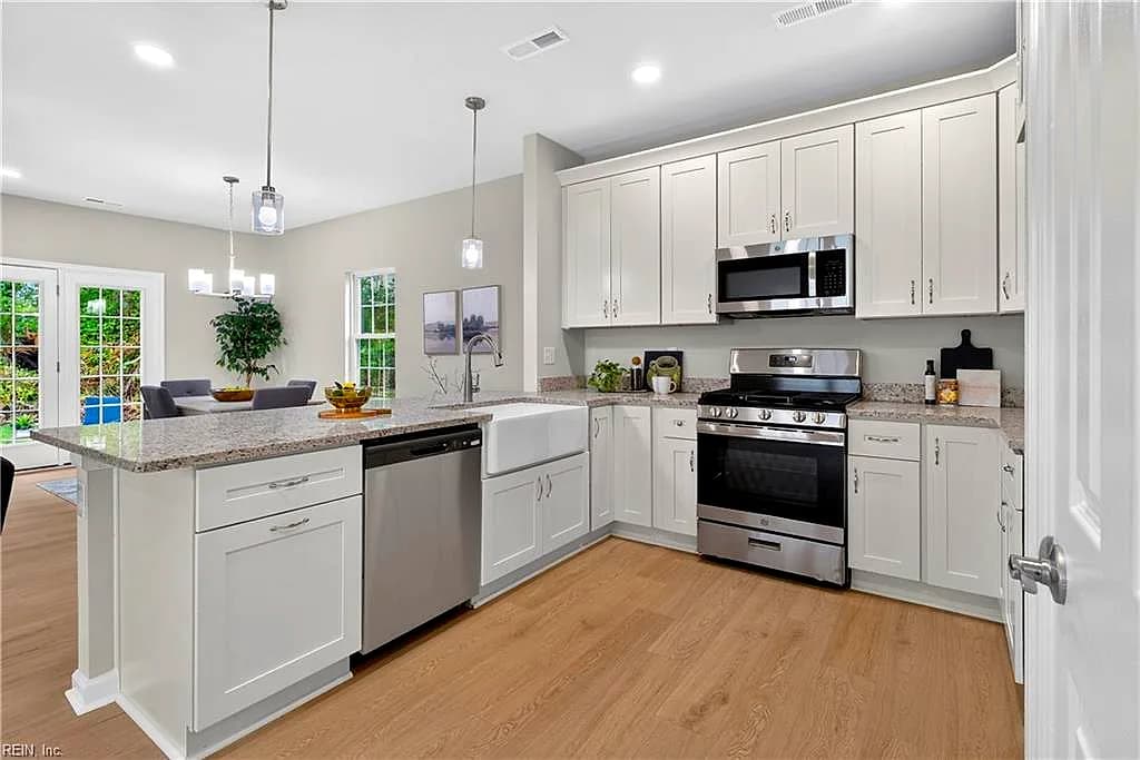891 Railroad AVE, CHESAPEAKE VA 23324 thumb 6