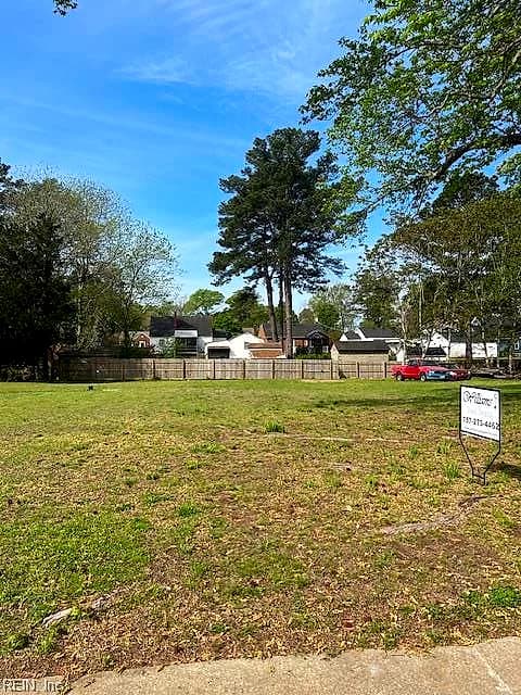 132 BROAD ST, FRANKLIN VA 23851 - Photo 3