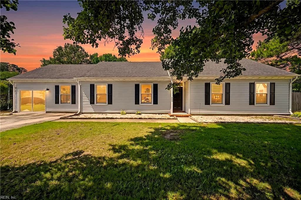 444 Fleming CIR, CHESAPEAKE VA 23323 - Main photo