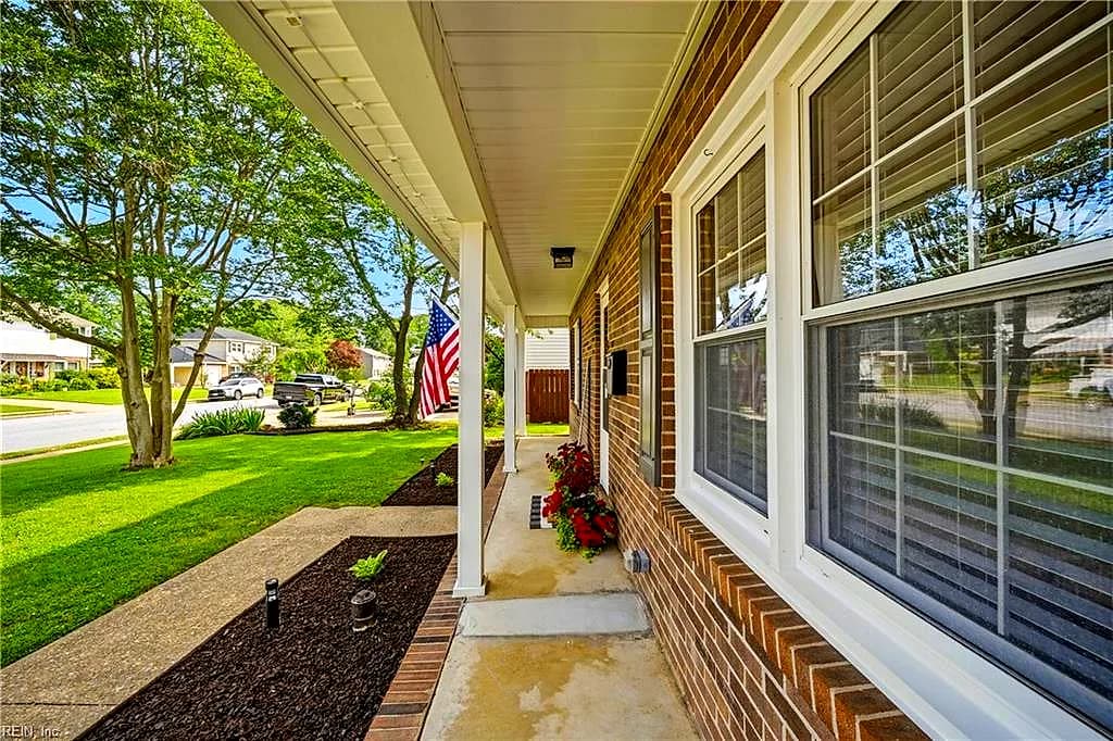 121 Hidalgo DR, HAMPTON VA 23669 - Photo 5