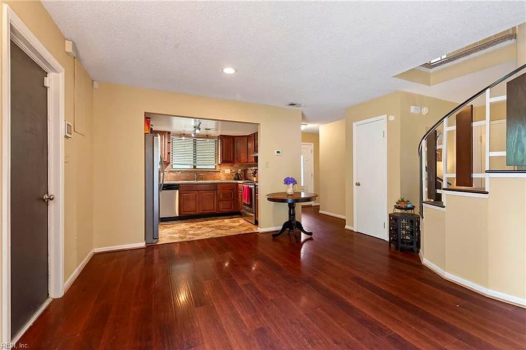 4048 Barkleaf DR, VIRGINIABEACH VA 23462 thumb 8