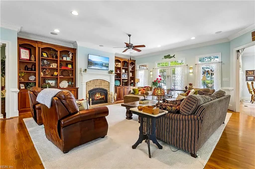 220 Olde Pond LN, YORKTOWN VA 23693 thumb 8