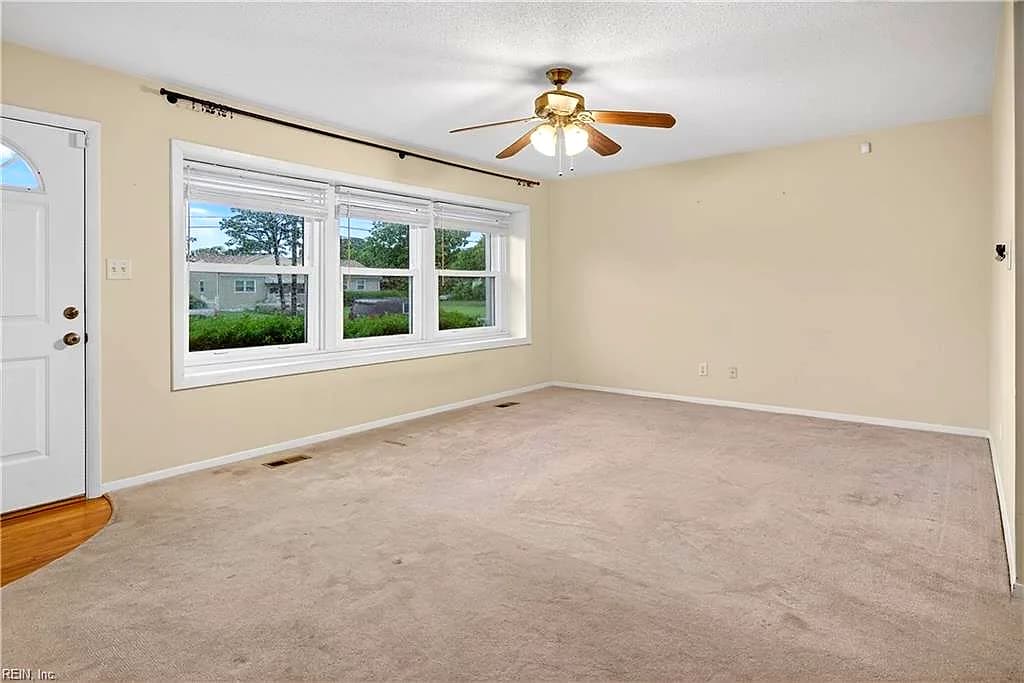 8516 Halprin DR, NORFOLK VA 23518 thumb 7