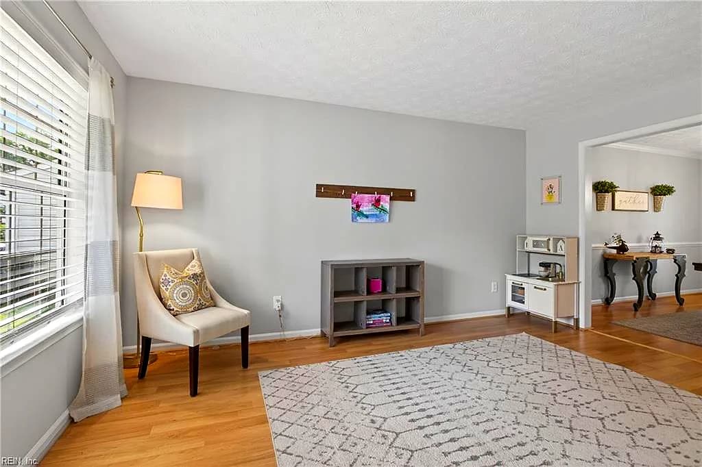 100 Hatcher CT, YORKTOWN VA 23693 thumb 6