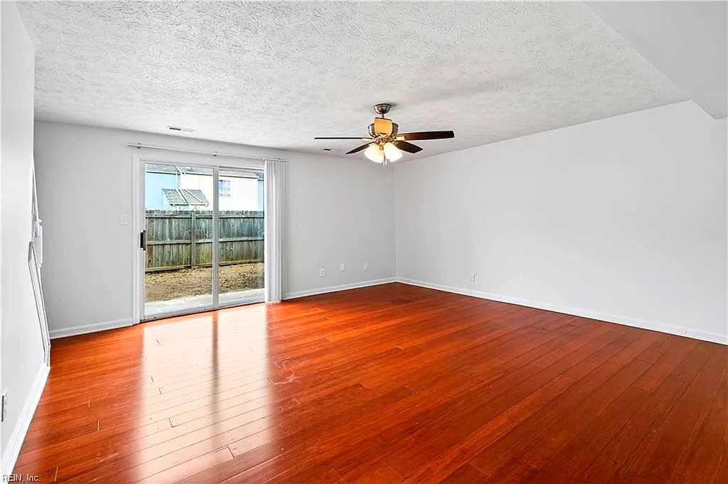 8 Lucinda CT, HAMPTON VA 23666 thumb 12