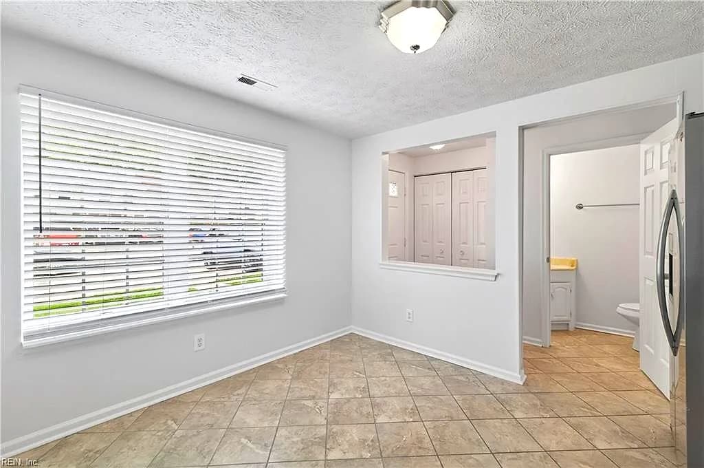 8 Lucinda CT, HAMPTON VA 23666 thumb 9