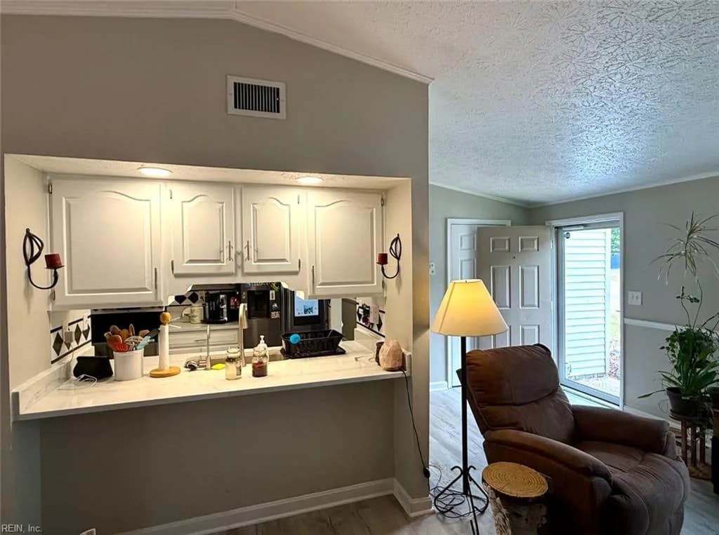 220 Rockingham DR, NEWPORTNEWS VA 23601 thumb 9