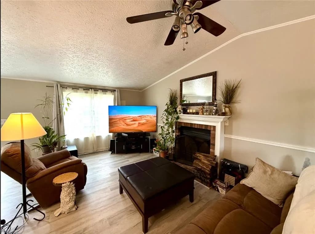 220 Rockingham DR, NEWPORTNEWS VA 23601 thumb 10