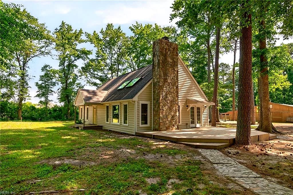 686 Princess Anne RD, VIRGINIABEACH VA 23457 - Photo 2