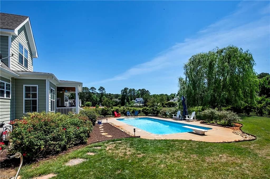 80 Richmond WAY, CARROLLTON VA 23314 - Photo 4