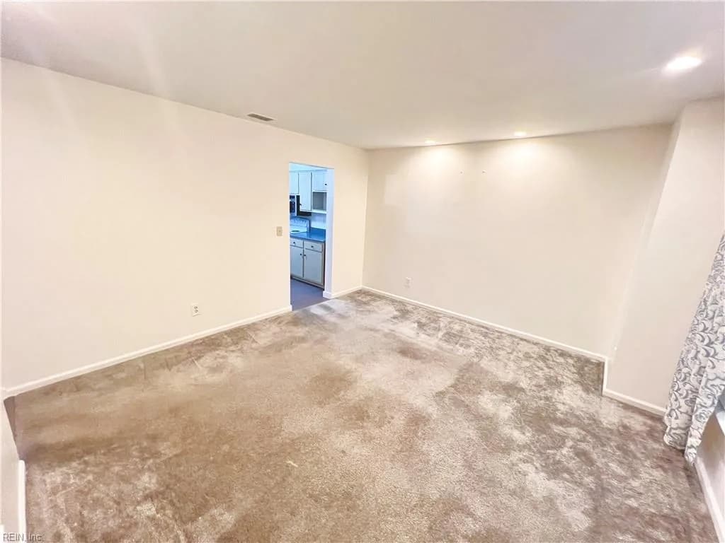 1804 Rock Lake LOOP, VIRGINIABEACH VA 23456 thumb 12