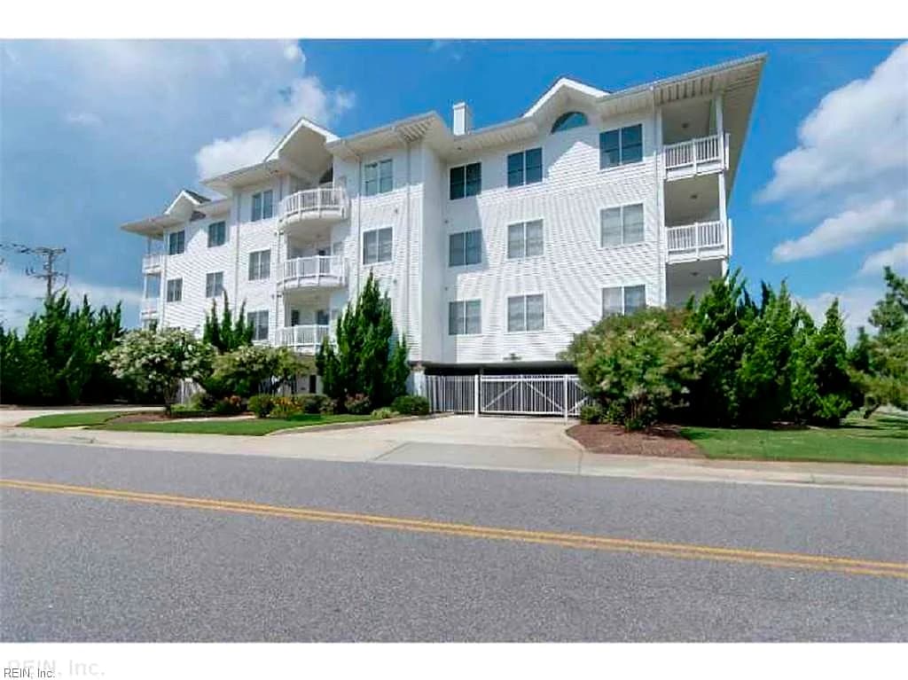 400 Rudee Point RD #206, VIRGINIABEACH VA 23451 - Photo 2