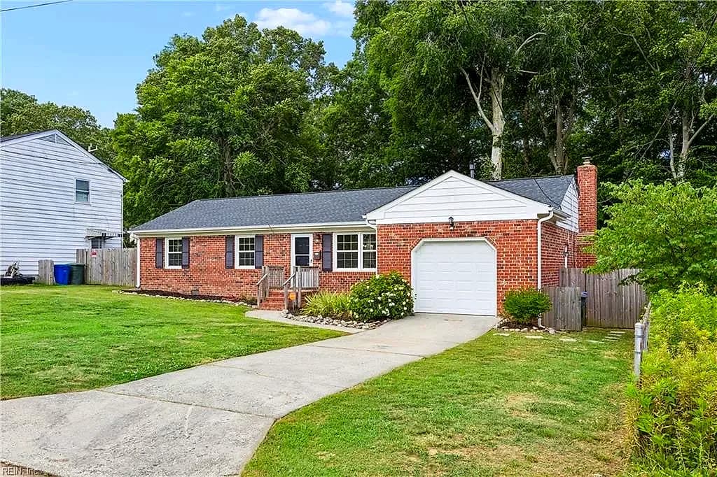 903 Sumter DR, NEWPORTNEWS VA 23608 - Photo 4