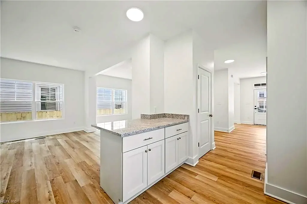 218 Chestnut ST, SUFFOLK VA 23434 - Photo 4