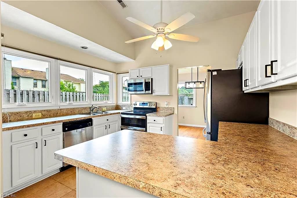 4037 Smokey Lake DR, VIRGINIA BEACH VA 23462 thumb 12