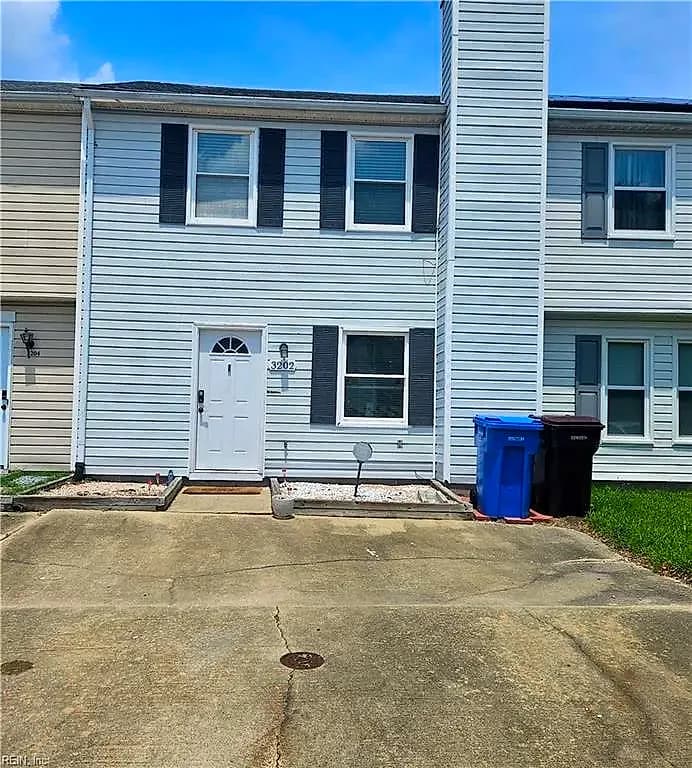 3202 Clover RD E, CHESAPEAKE VA 23321 - Main photo