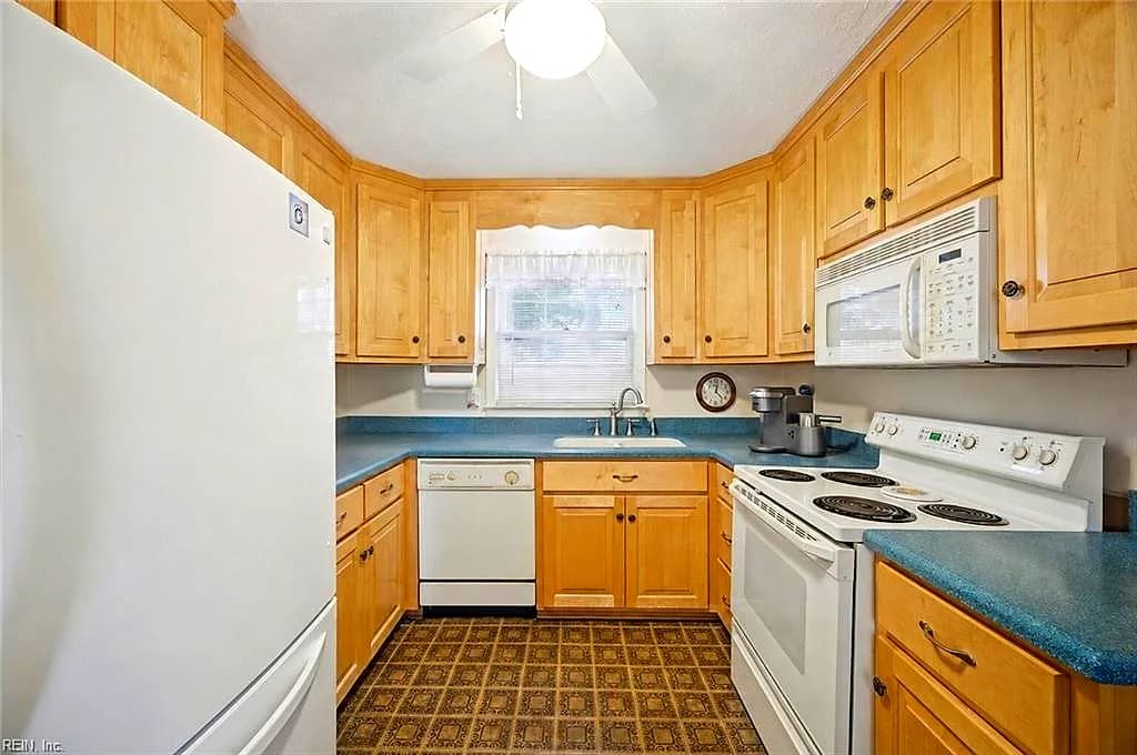 6 Redman CT, HAMPTON VA 23669 thumb 8