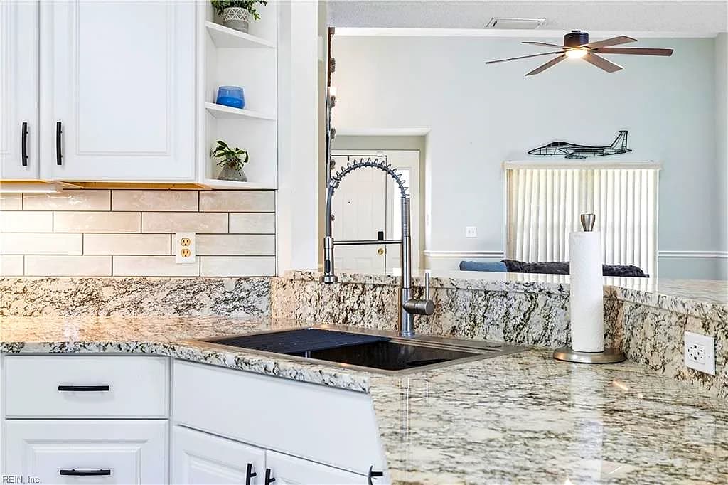 802 Thimbleby DR, NEWPORT NEWS VA 23608 thumb 10