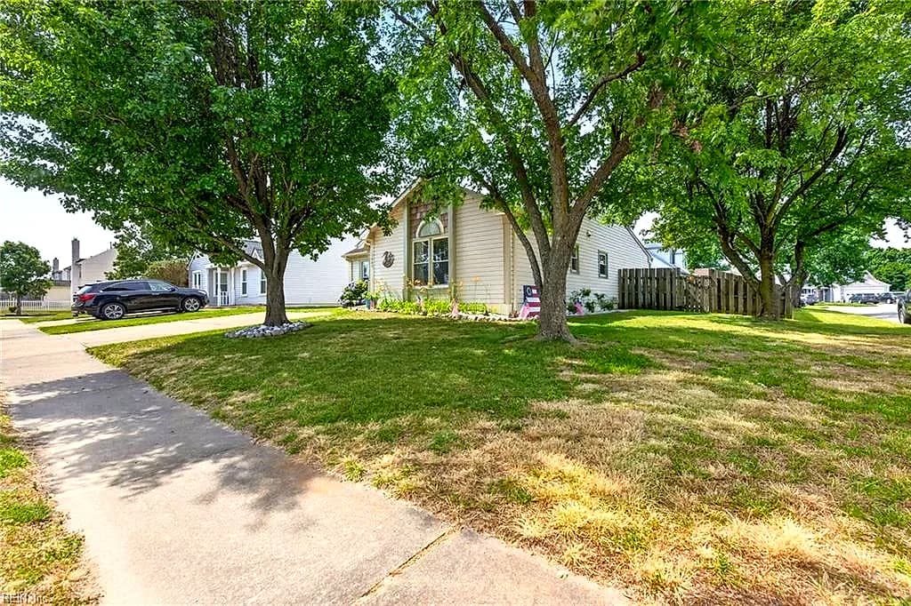 1005 Culmer DR, VIRGINIABEACH VA 23454 - Photo 4