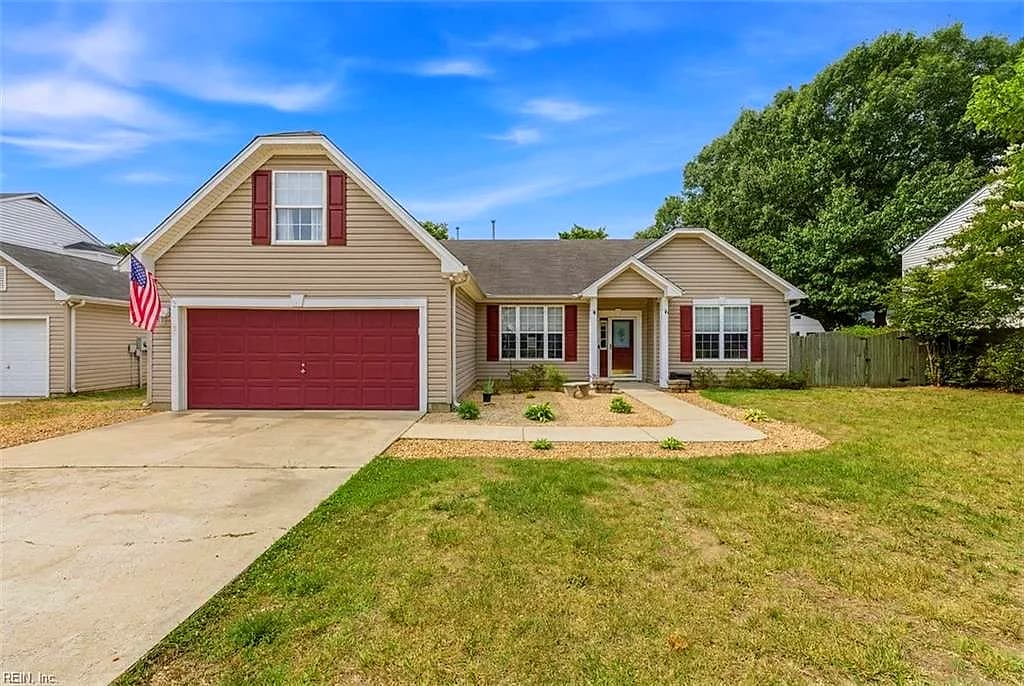 204 Joshua CIR, SMITHFIELD VA 23430 - Main photo