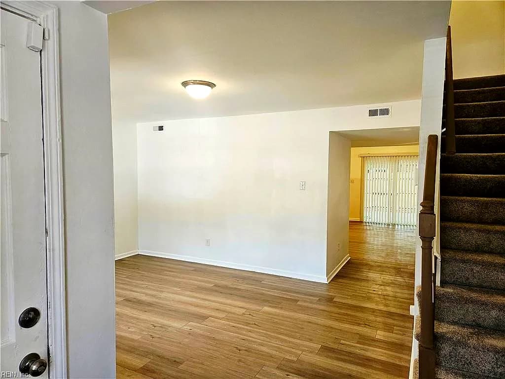 14569 Old Courthouse WAY #D, NEWPORT NEWS VA 23608 thumb 8