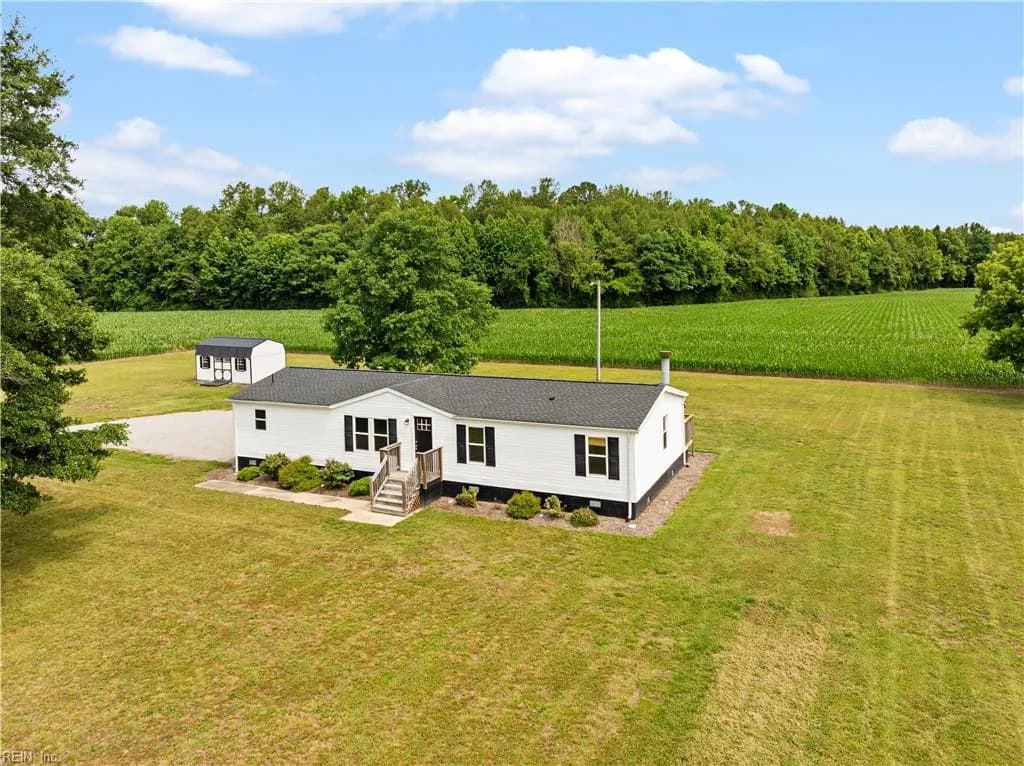 11115 Dunston DR, WINDSOR VA 23487 - Photo 2