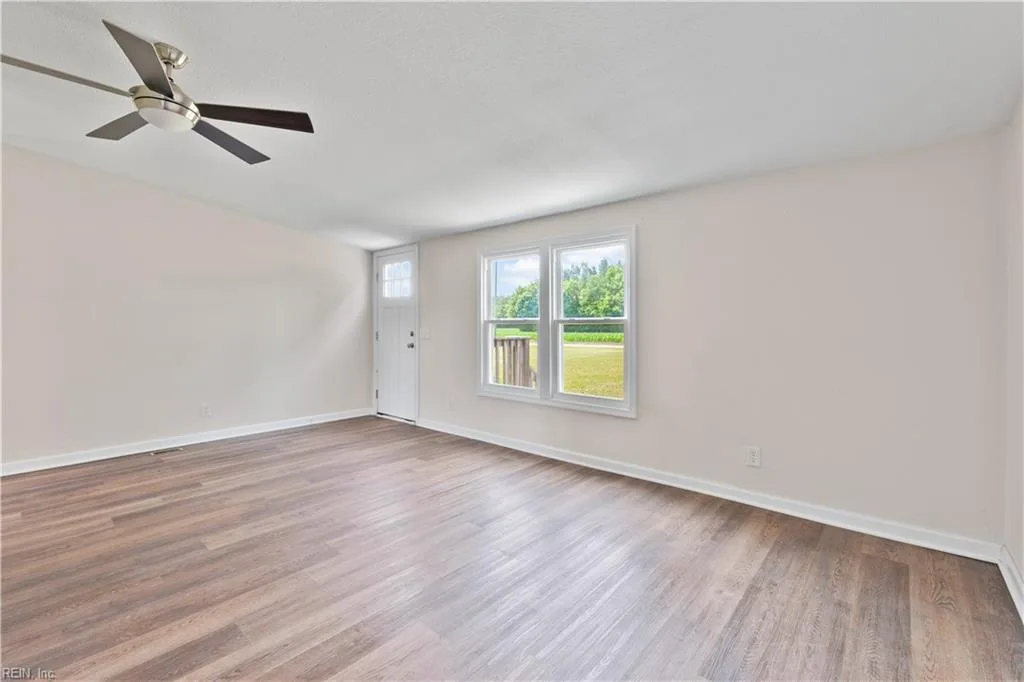 11115 Dunston DR, WINDSOR VA 23487 thumb 6