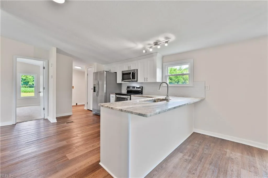 11115 Dunston DR, WINDSOR VA 23487 thumb 8