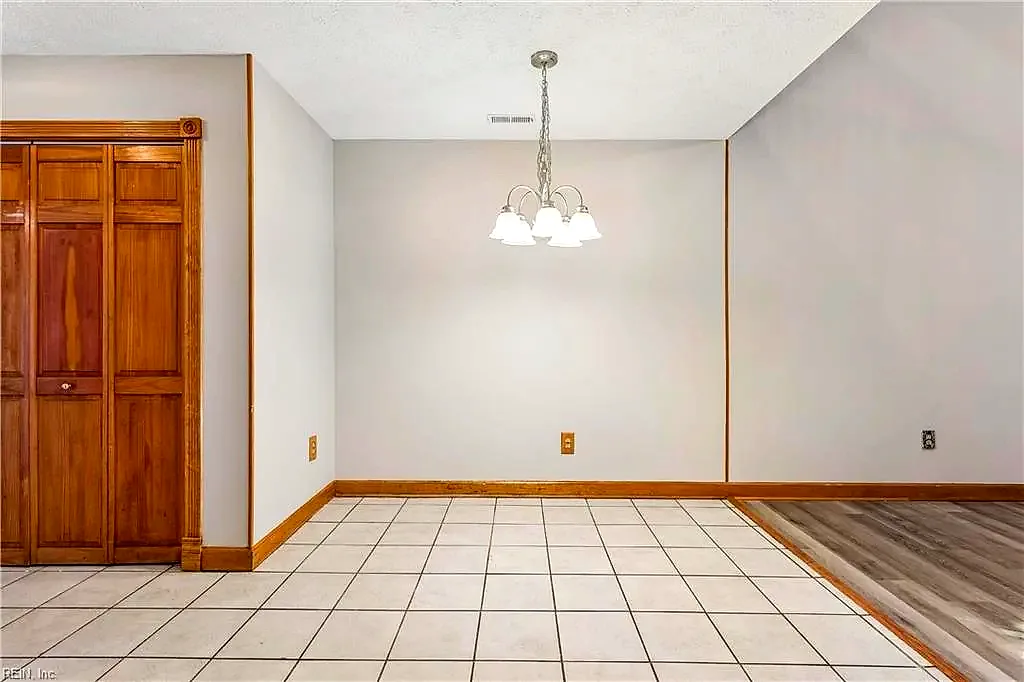 53 Treasure KY, HAMPTON VA 23666 thumb 11