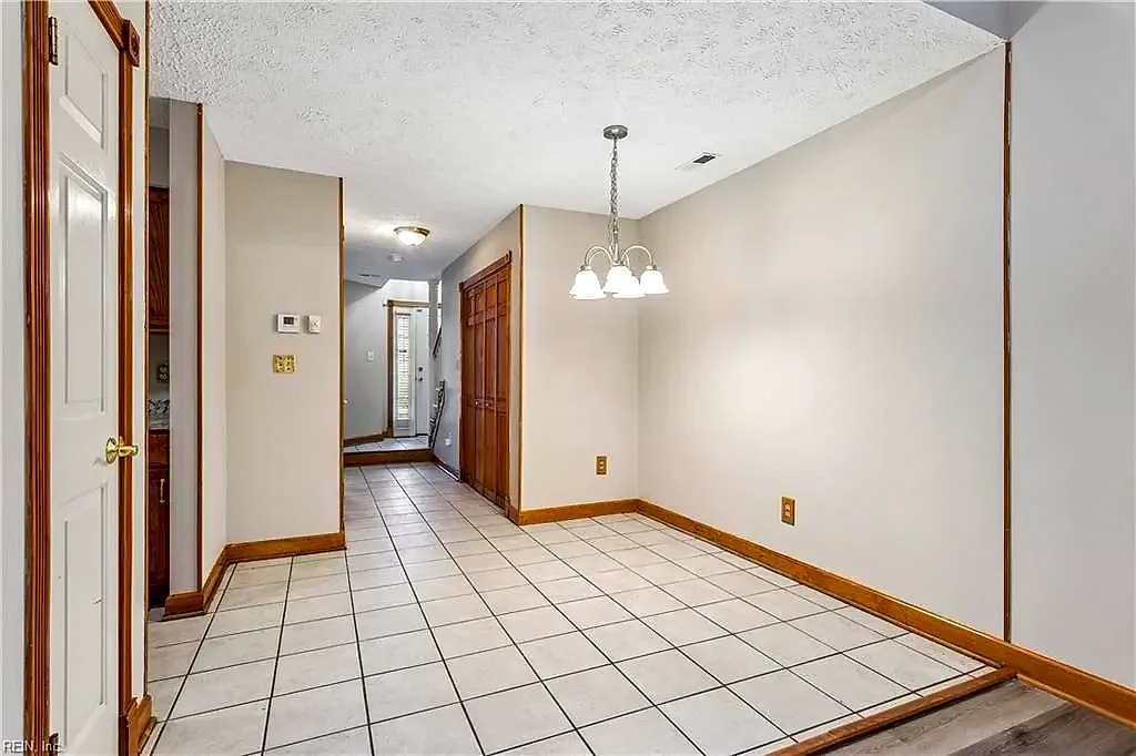 53 Treasure KY, HAMPTON VA 23666 thumb 10