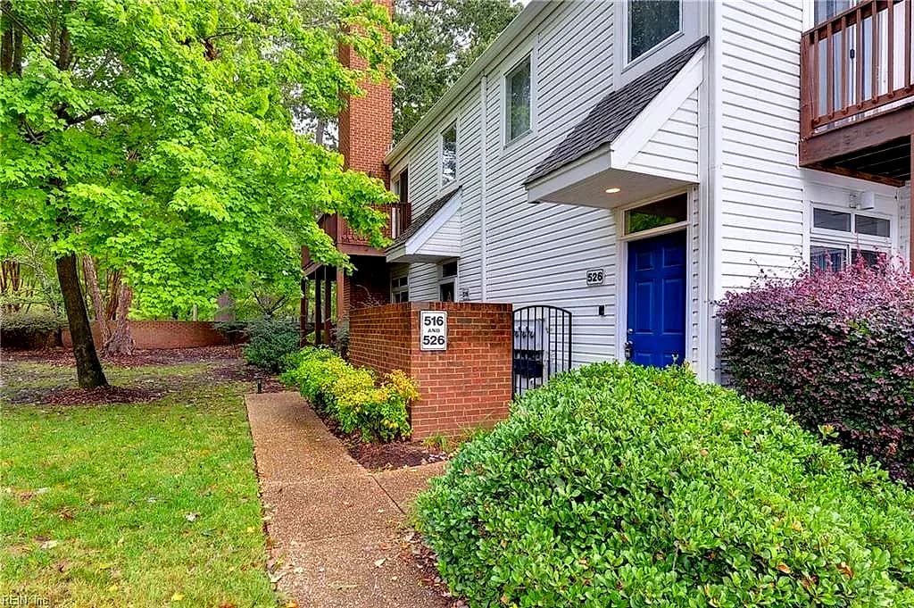 526 Ironwood DR, YORKTOWN VA 23693 - Photo 3