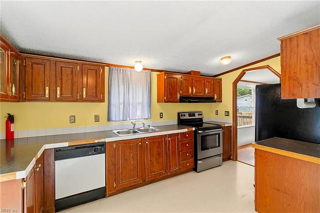 7695 Wagon  Run RD, GLOUCESTER VA 23061 thumb 7