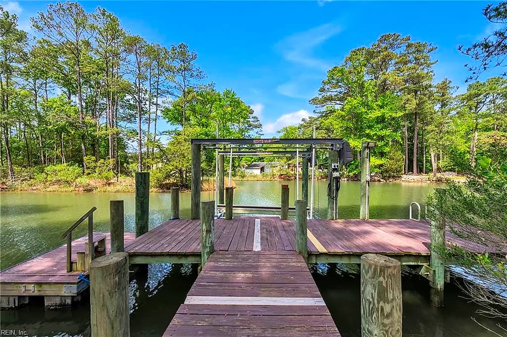 247 Hunts Neck RD, POQUOSON VA 23662 - Photo 3