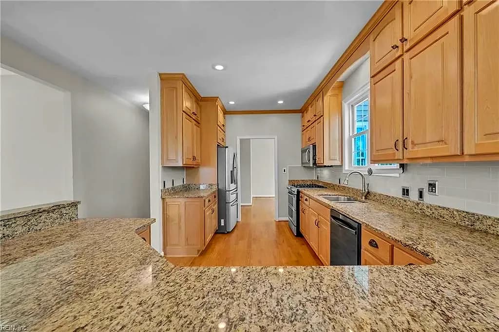 247 Hunts Neck RD, POQUOSON VA 23662 thumb 7
